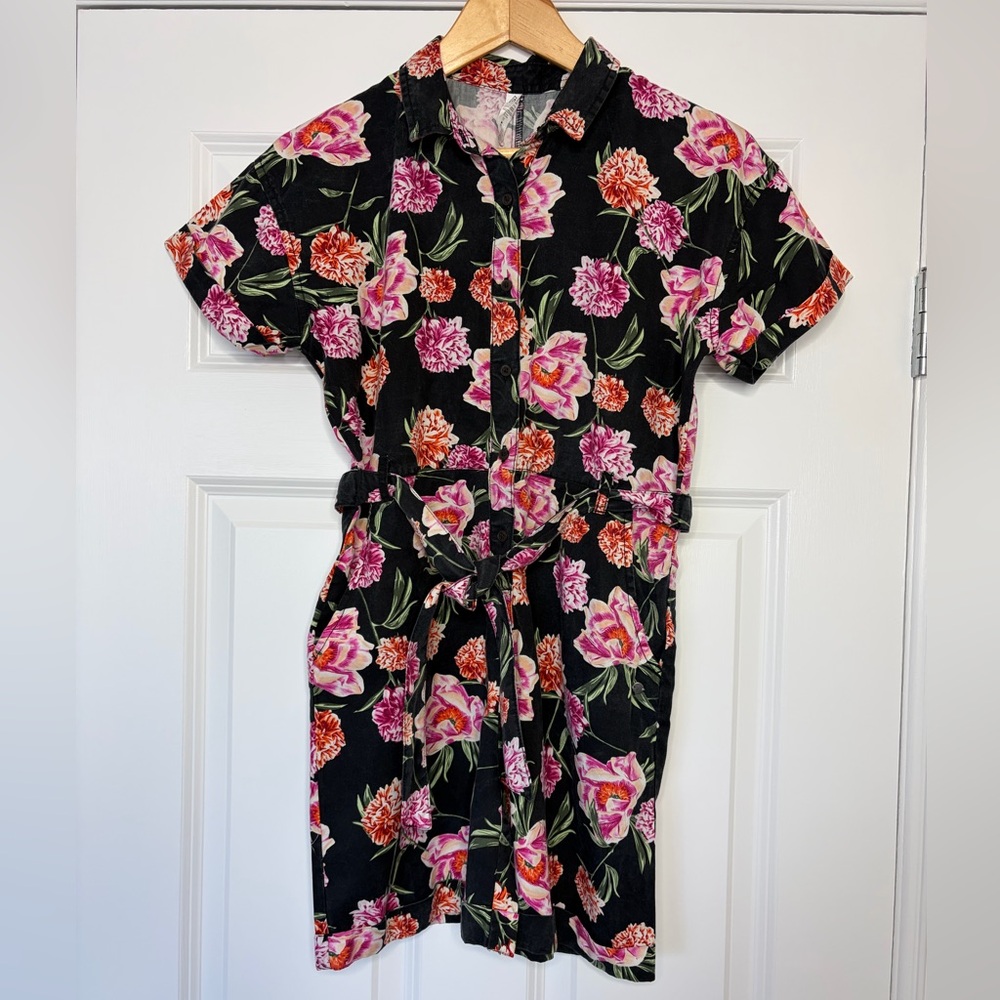 Ripzone Black Floral Button-Up Short Sleeve Youth Romper/ Playsuit Size L